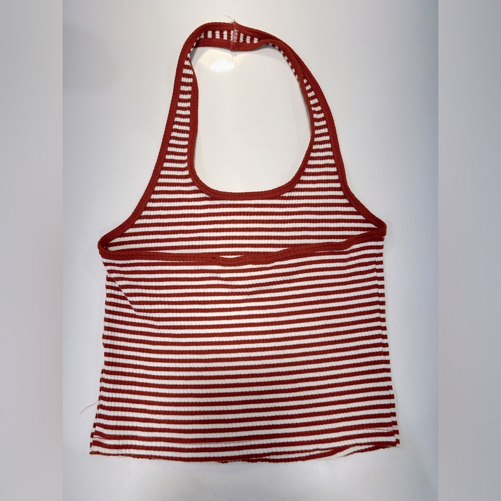 Cute retro style halter top - Picture 2 of 3